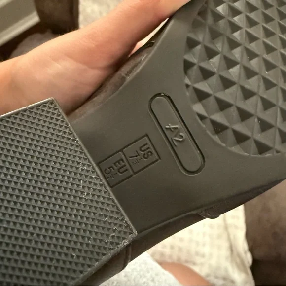 A2 Aerosoles Ankle Boots Invitation Brown Faux Leather Side Zip Heels - Picture 14 of 14